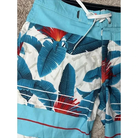 Quiksilver Shorts Every Day Board Shorts Skateboard Surf Beach Size 32 New - Picture 15 of 16